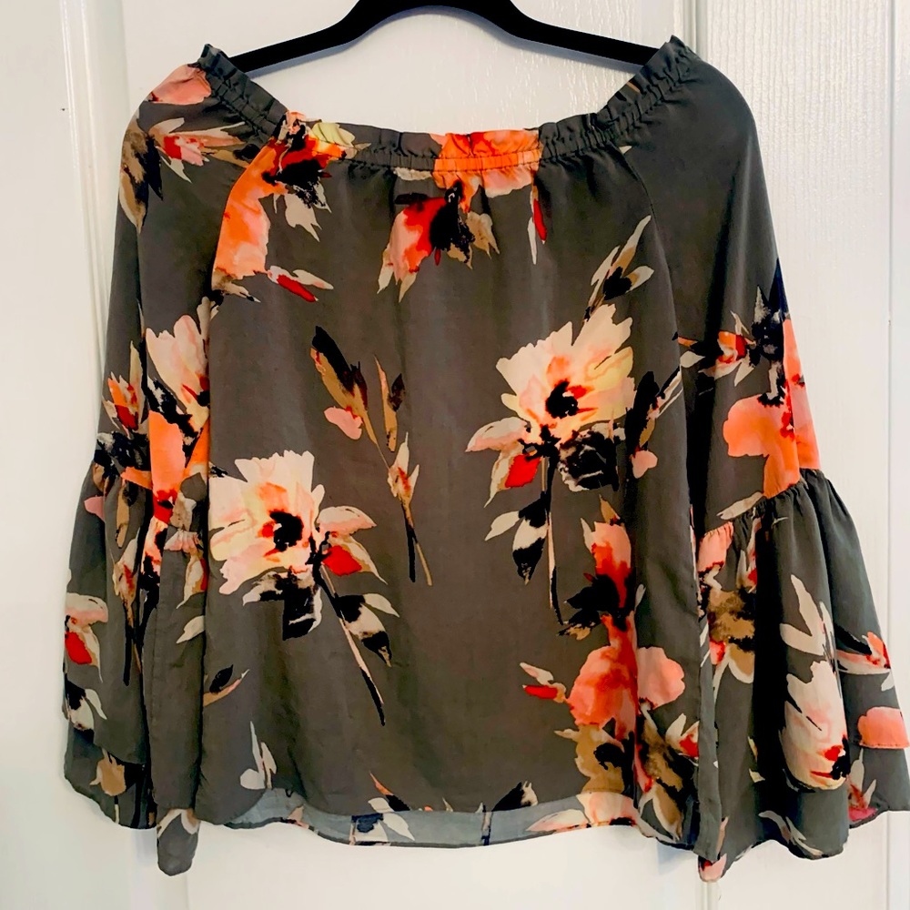Floral top